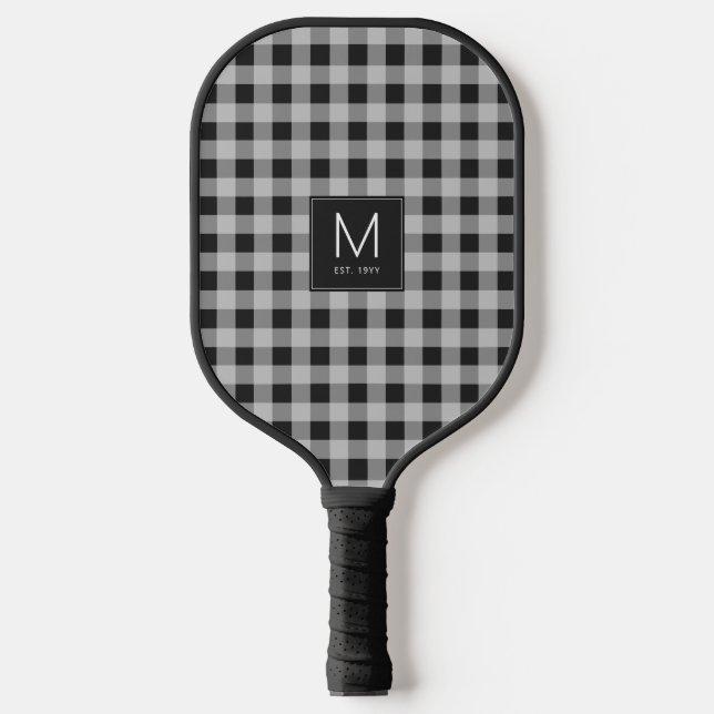 Moderne Schwarz-Weiß-Gingham-Monogramm Etabliert Pickleball Schläger (Vorderseite)