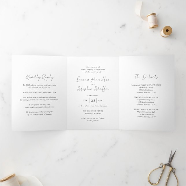 Moderne Schwarz-Weiß-Hochzeit Dreifach Gefaltete Einladung (Innenseite)