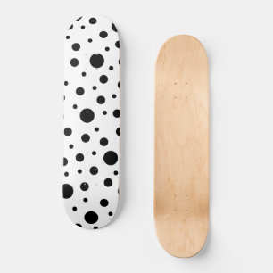 Moderne Schwarz-Weiß-Punkte Skateboard