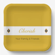 Moderne Schwarz-Weiß-Szene mit goldfarbenem Platz