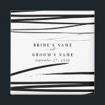 Moderne Schwarz-weiße Abstrakte Gastgeschenk Hochz Magnet<br><div class="desc">Modernes abstraktes Schwarz-Weiß Hochzeitsdesign. Ein Design mit schwarz-weiß Motiven,  das rustikale schwarze Farbstriche enthält. Ein elegantes minimalistisches Design,  das für jeden geeignet ist,  der einfache trendige Designs Liebe. Das elegante Design eines Gastgeschenk Hochzeit Magneten mit modernen Elementen. Es stehen auch passende Hochzeitsstilleriedateien und andere Hochzeitsformate zur Verfügung.</div>