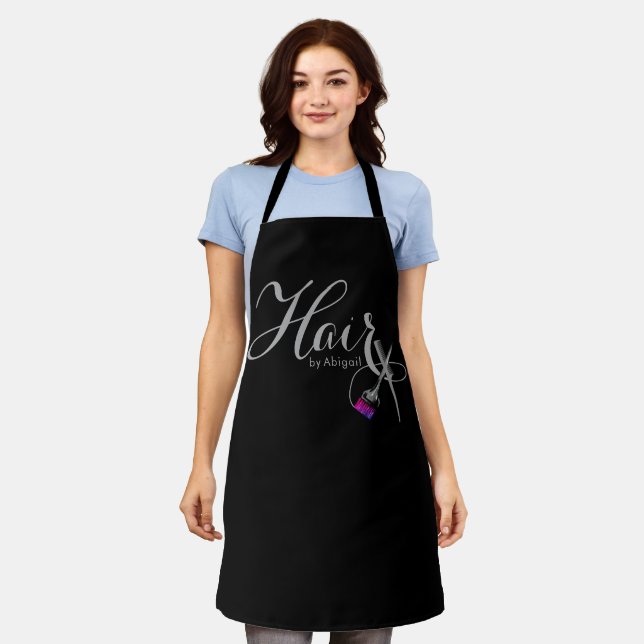Moderne schwarze Haare - Stylist-Schürze Schürze (Getragen)