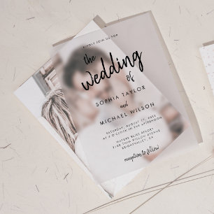 Moderne Schwarze Hochzeit im kühnen Schriftstil Acryleinladungen