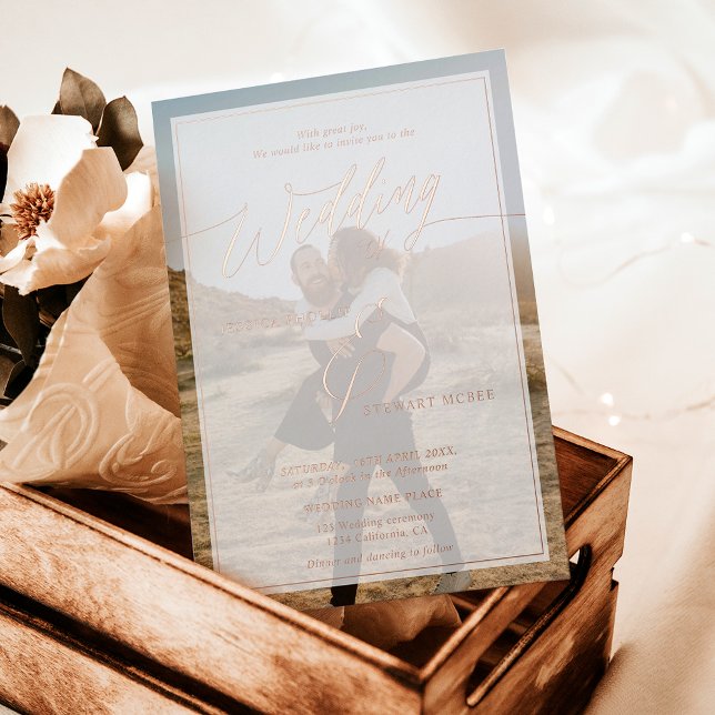 Moderne Schwarze Hochzeitsschrift Foto Rose Gold Folieneinladung (Modern black wedding script photo rose gold foil invitation)