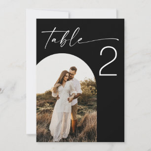 Moderne schwarze Hochzeitstisch-Nummer mit Bogenfo Einladung