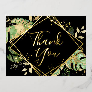 Moderne schwarze tropische Foliage Hochzeit Vielen Folie Einladungspostkarte