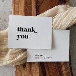Moderne schwarze Typografie Danke Karte<br><div class="desc">Diese moderne schwarze Typografie Dankeschön-Karte ist perfekt für eine einfache Hochzeit. Das minimalistisch-schwarz-weiße Design besticht durch einen Retro-zeitgenössischen Schriftart mit einem einzigartigen böhmischen Ambiente. Ideal für jede Jahreszeit. Behalt es minimal, wie es ist, oder fügen Sie Ihre eigenen Grafiken und Kunstwerke. Personalisieren Sie die Rückseite der Karte mit Ihren Namen,...</div>