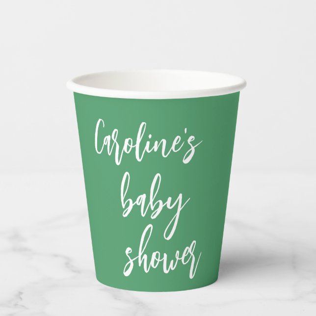 Moderne Script Baby Dusche Custom Kelly Green Pappbecher (Vorderseite)