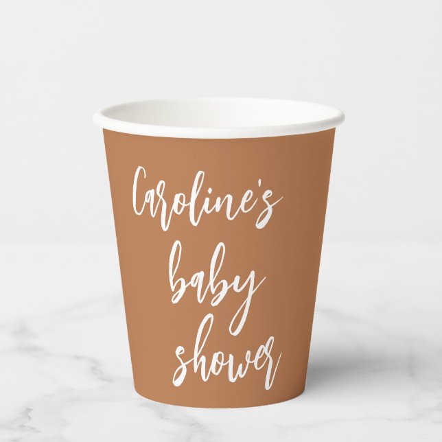 Moderne Script Baby Dusche Custom Trendy Terracott Pappbecher (Vorderseite)