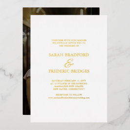 Moderne Script Calligraphy White Foto Wedding Folieneinladung