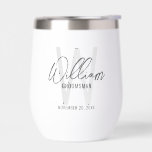 Moderne Script-Personalisierte Trauzeugen<br><div class="desc">Moderne Minimalistische Personalisierte Monogramm- und Namensgeschenke Dieses Design zeichnet sich durch einen personalisierten Namen im modernen, grau-modernen Stil der Handschrift Schriftart und Monogramm in hellgrau modernen Sans Serif Schriftart Stil als Hintergrund aus, mit Hochzeitsdetails in grau modernen Sans Serif Schriftart Stil auf weißem Hintergrund. Auch perfekt für Trauzeuge, Trauzeugin, Brautmädchen...</div>