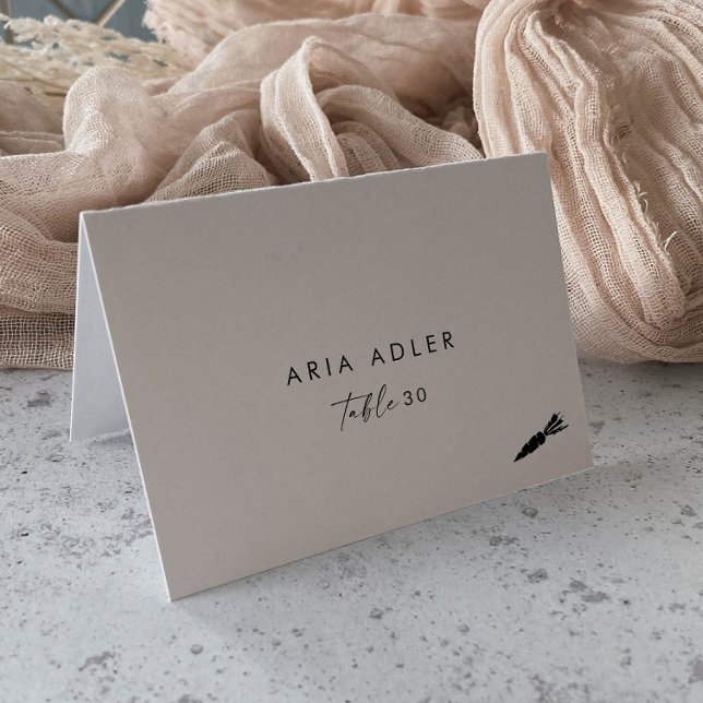 Moderne Script Veggie Menu Option Platzkarten Tischnummer (Von Creator hochgeladen)