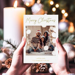 Moderne Signatur | Gold Foil Script Multi Foto Folien Feiertagskarte<br><div class="desc">Diese einfache und moderne Weihnachtskarte sagt "Frohe Weihnachten" in eleganter,  charakteristischer Goldfolien-Schrift. Fügen Sie fünf Ihrer Lieblings-Fotos auf der Vorder- und Rückseite dieser Karte für ein atemberaubendes Ergebnis!</div>