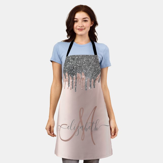 Moderne Silver Glitzer Tropfen Rose Gold Monogram Schürze (Getragen)
