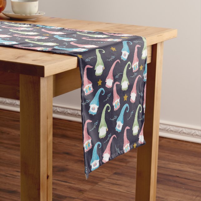 Moderne skandinavische Gnomen Mustertafel Mittelgroßer Tischläufer (Beispiel)