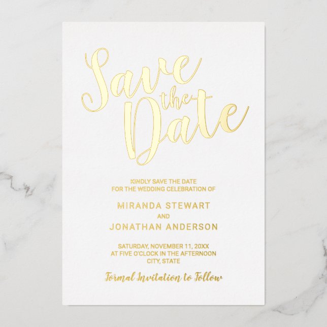 Moderne SkriptWedding Save the Date Gold Folieneinladung (Vorderseite)