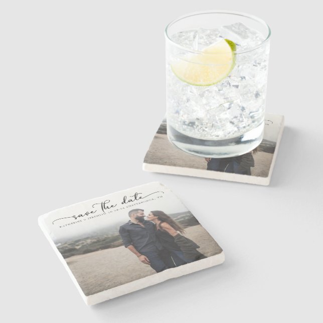 Moderne SkriptWedding Save the Date Steinuntersetzer (Seitenansicht)