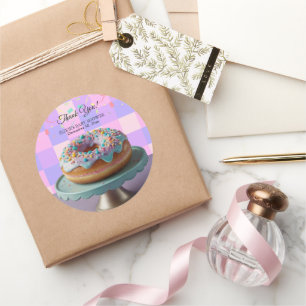Moderne Sprinklen aus Donut Scheckkartoffeln Babyd Runder Aufkleber