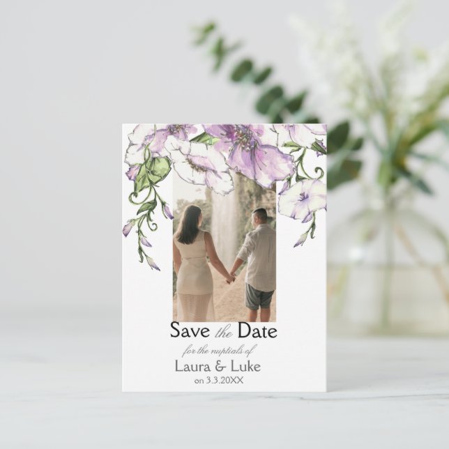 Moderne Stiefmütterchen Save the Date Postkarte (Stehend Vorderseite)