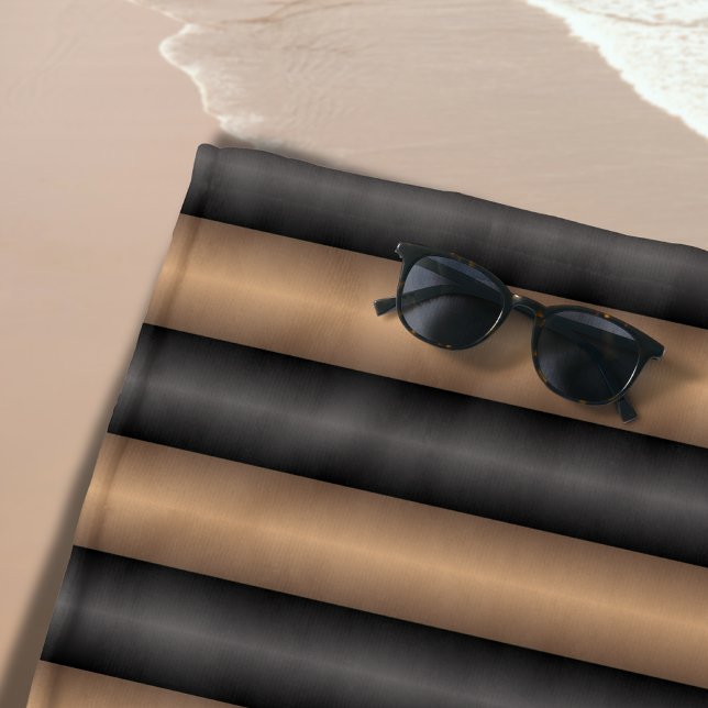 Moderne, stilvoll getoastete braune Streifen mit T Strandtuch (Von Creator hochgeladen)