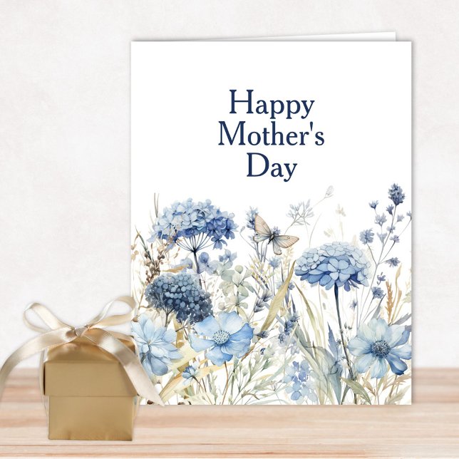 Moderne, stilvolle Blue Floral Happy Mother Day Ca Karte (Elegant Blue Wildflower Happy Mother's Day Card with hydrangeas and butterflies)