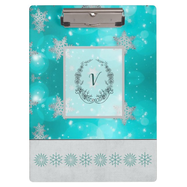 Moderne, stilvolle Monogram Muster Winterschneeflo Klemmbrett (Vorderseite)