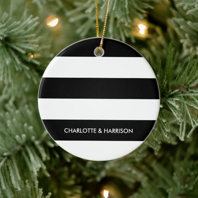 Moderne Streifen bezeichnungen monogramm schwarz-w Keramik Ornament (Baum)