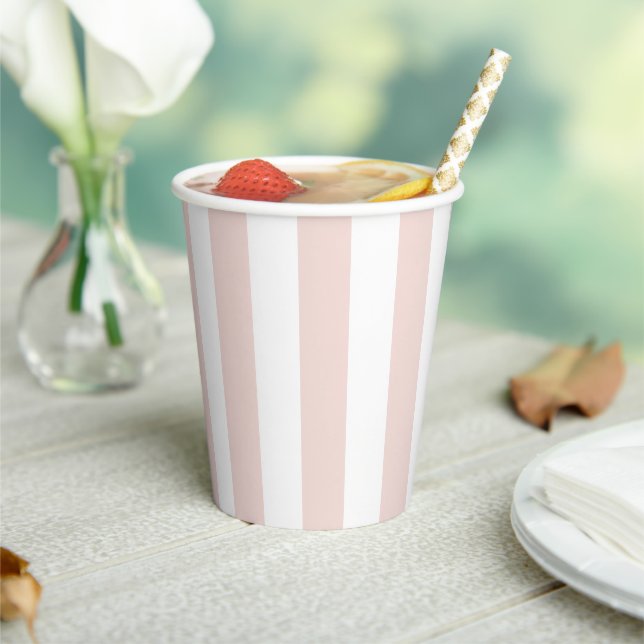 Moderne Streifen in Rosa und Weiß Pappbecher (In Situ)