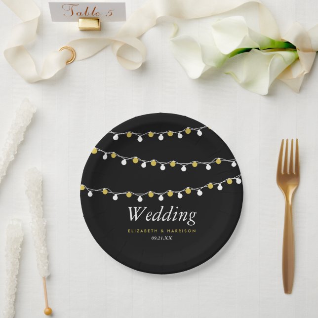 Moderne String Lights, White & Gold Wedding Pappteller (Hochzeit)