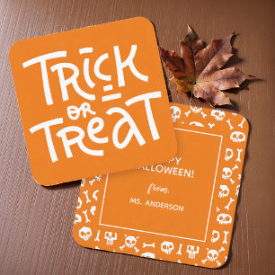 Moderne süße Typografie Trick-or-Treat Halloween Begleitkarte