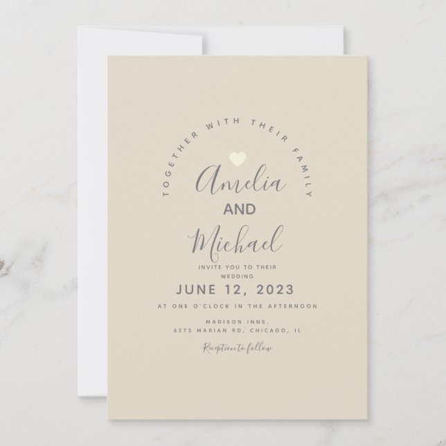 Moderne Tan Gray Simple Heart Wedding Einladung (Vorderseite)
