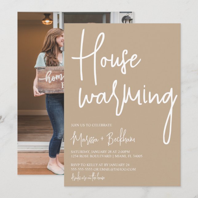 Moderne Tan & White Housewarming Einladung (Vorne/Hinten)