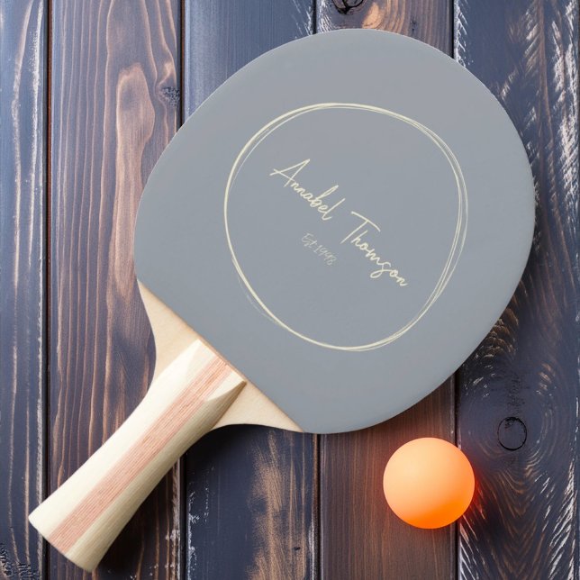 Moderne Taube Gray aus dem Mittelalter mit Namen Tischtennis Schläger (Von Creator hochgeladen)