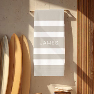 Moderne Taupe Beige Streifen Name Strandtuch