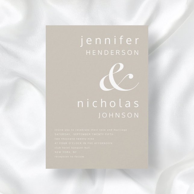 Moderne Taupe Beige Typografie Hochzeit Einladung (Front / Modern Taupe Beige Typography Wedding Invitation)