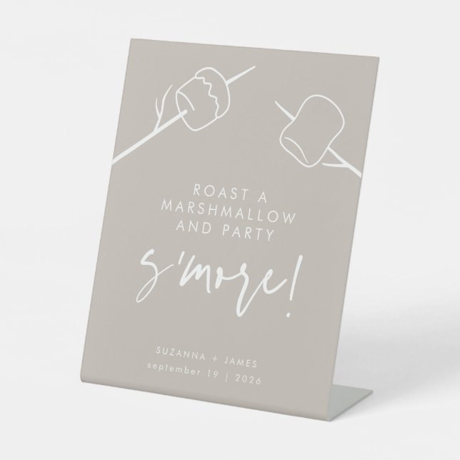 Moderne Taupe Calligraphy Marshmallow S'mores Bar Sockelschild (Vorderseite)