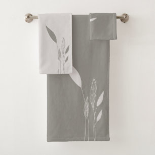 Moderne Taupe- und Tan-Tall-Blätter Badhandtuch Set