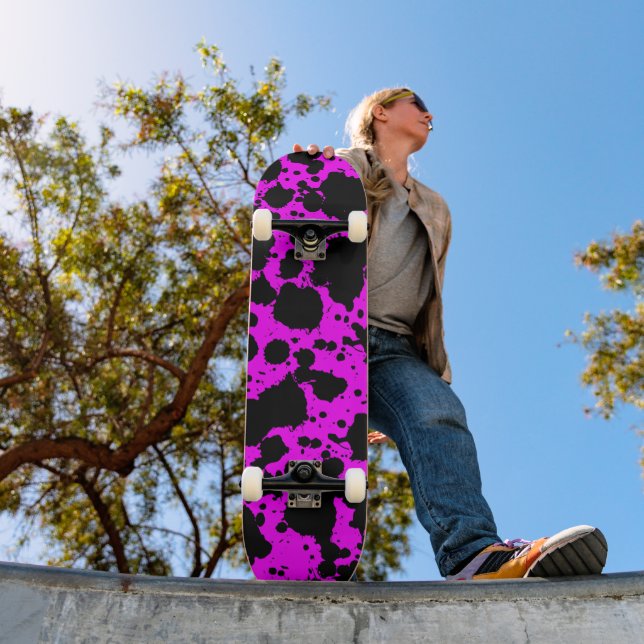 Moderne Trendfarben und Rosa Skateboard (Außenbereich 1)