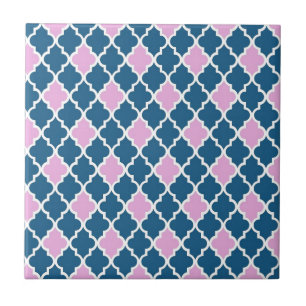 moderne, trendige rosa und marineblaue Vierblatt-M Fliese