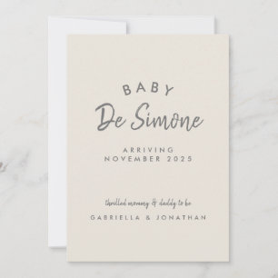 Moderne Typografie Beige Schwangerschaftsankündigu Ankündigung