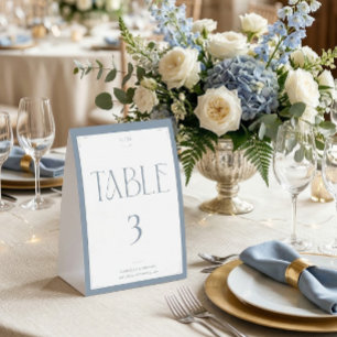Moderne Typografie Dusty Blue Hochzeits-Dankeschön Tischaufsteller