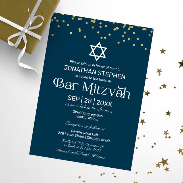 Moderne Typografie Gold Confetti Blue Bar Mitzvah Einladung (Von Creator hochgeladen)