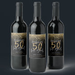 Moderne Typografie Gold Glitzer Chic 50. Geburtsta Weinetikett<br><div class="desc">Feiern Sie Ihren 50. Geburtstag stilvoll mit diesem Schwarz-,  Weiß- und Goldeffekt,  der 50 Party-,  Bier- und Wasseretiketten aussieht. Modernes Design mit Skripttext und fett formatierter Grafik. Ändern Sie die Farbe,  um sie anzupassen. Teil einer Sammlung.</div>