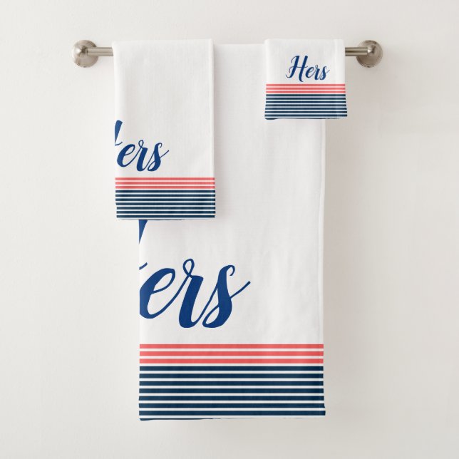 Moderne Typografie Hers-Blue & Coral-red Stripe Badhandtuch Set (Insitu)