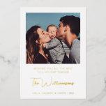 Moderne Typografie Kundenfreundlichkeit Foto Gold Folien Feiertagskarte<br><div class="desc">Machen Sie eine Erklärung in dieser Urlaubssaison mit einer einfachen, modernen, individuellen Grußkarte mit einem eleganten Design mit goldenen Folienakzenten. Fügen Sie Ihr Lieblings-Foto für eine persönliche Touch hinzu und erstellen Sie eine stilvolle und elegante Urlaubskarte, die sich perfekt eignet, um Ihren Freunden und Ihrer Familie herzliche Wünsche zu senden....</div>