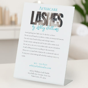 Moderne Typografie "LASHES by nachcare" Sockelschild
