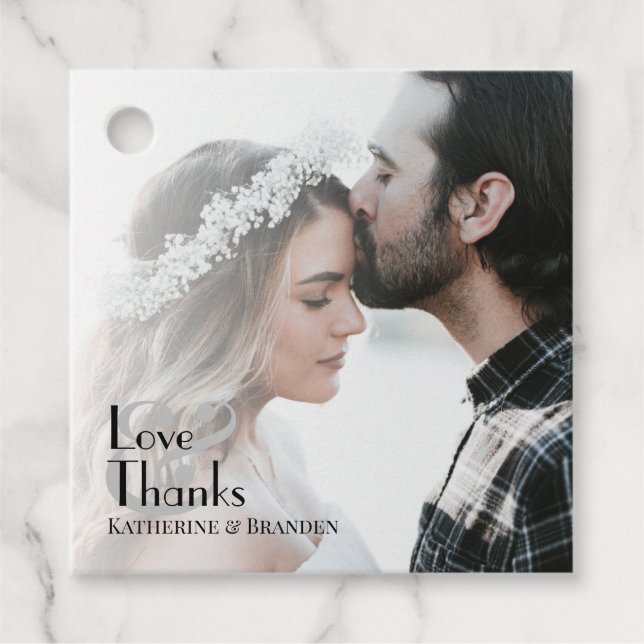 Moderne Typografie Minimal Foto Overlay Hochzeit Geschenkanhänger (Vorderseite)