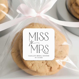 Moderne Typografie Miss to Mrs Brautparty Quadratischer Aufkleber
