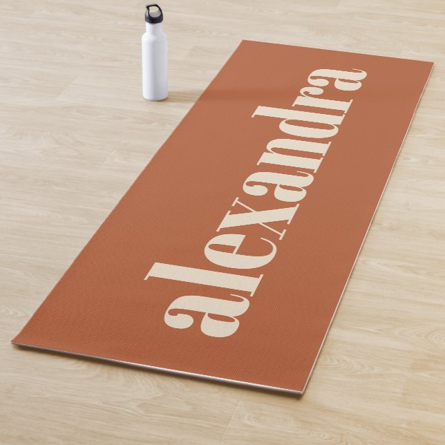 Moderne Typografie - Personalisierter Name | Rost  Yogamatte (Beispiel)