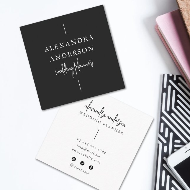 Moderne Typografie Schwarz-Weiß-Hochzeitsplaner Quadratische Visitenkarte (Modern Typography Black and White Elegant Minimal Square Business Card)